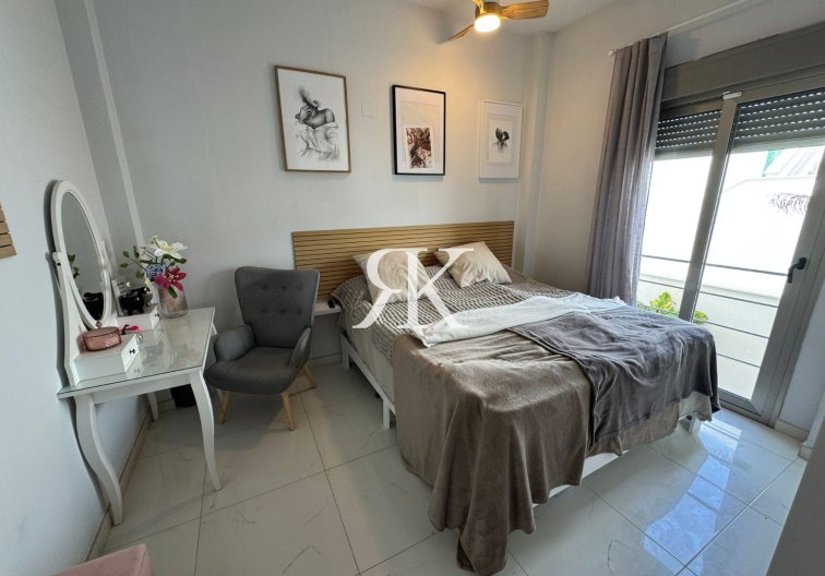 Resale - Detached Villa - Orihuela Costa - Villamartín