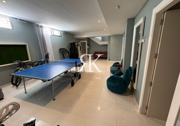 Resale - Detached Villa - Orihuela Costa - Villamartín