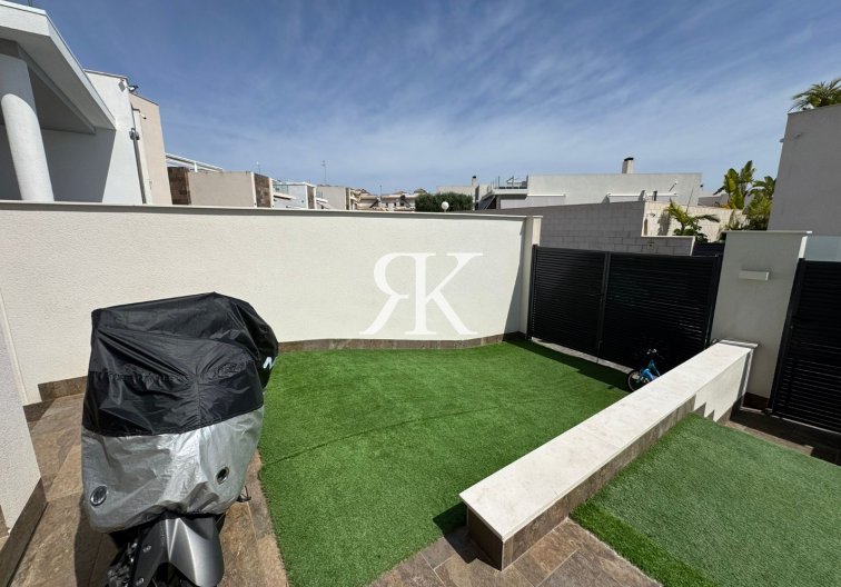 Resale - Detached Villa - Orihuela Costa - Villamartín