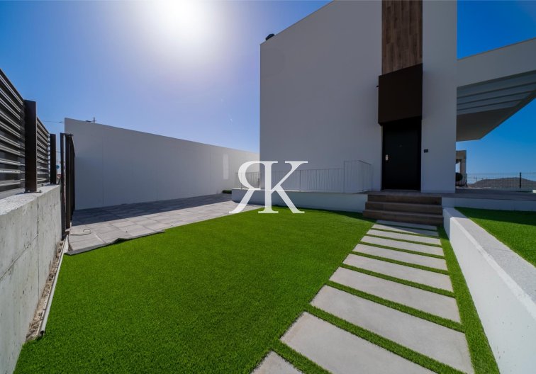 Obra Nueva - Villa independiente - Finestrat