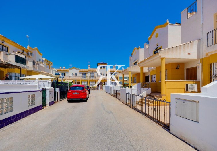 Resale - Townhouse - Guardamar del Segura - El Raso