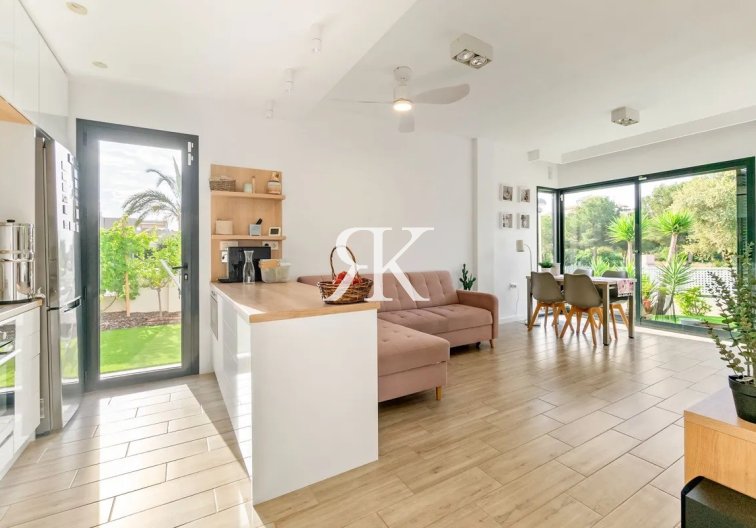 Segunda mano - Villa independiente - Orihuela Costa - La Zenia