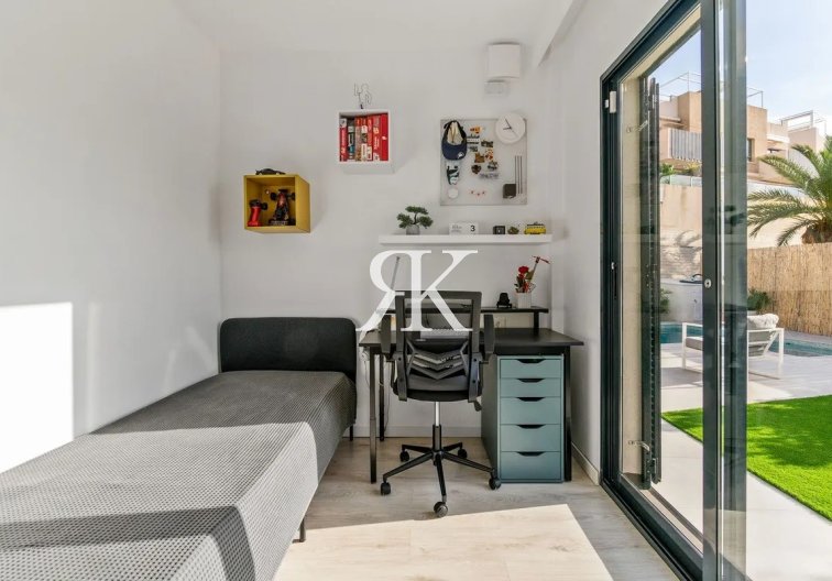 Segunda mano - Villa independiente - Orihuela Costa - La Zenia