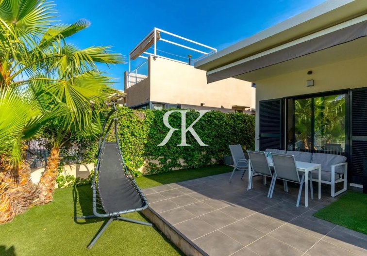 Segunda mano - Villa independiente - Orihuela Costa - La Zenia