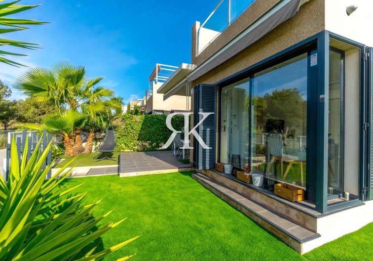 Segunda mano - Villa independiente - Orihuela Costa - La Zenia