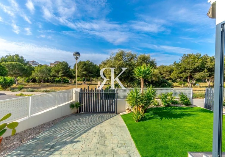 Segunda mano - Villa independiente - Orihuela Costa - La Zenia