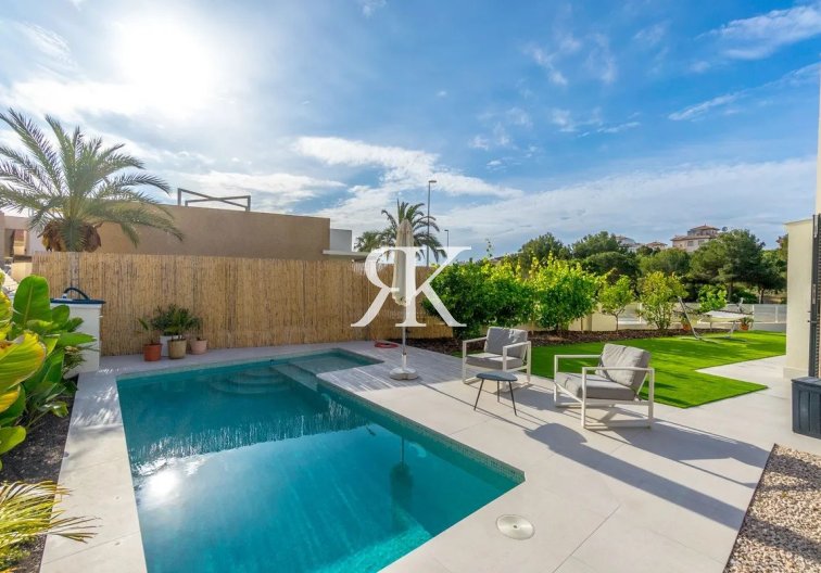 Segunda mano - Villa independiente - Orihuela Costa - La Zenia