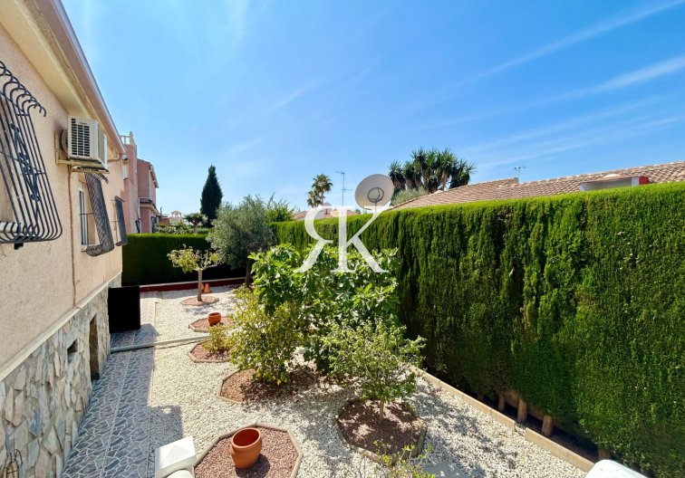 Resale - Detached Villa - Torrevieja - El Chaparral