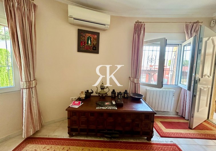 Resale - Detached Villa - Torrevieja - El Chaparral