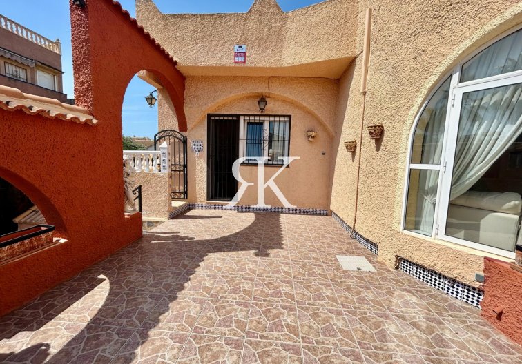Resale - Detached Villa - Torrevieja - El Chaparral