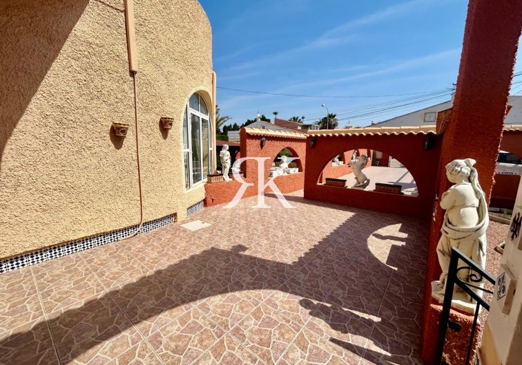 Resale - Detached Villa - Torrevieja - El Chaparral