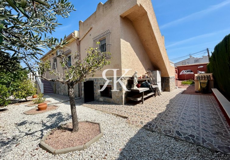 Resale - Detached Villa - Torrevieja - El Chaparral