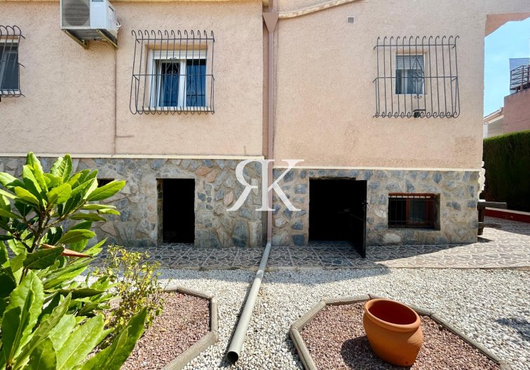 Resale - Detached Villa - Torrevieja - El Chaparral