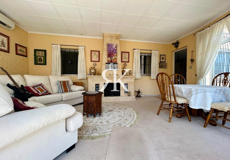 Resale - Detached Villa - Torrevieja - El Chaparral