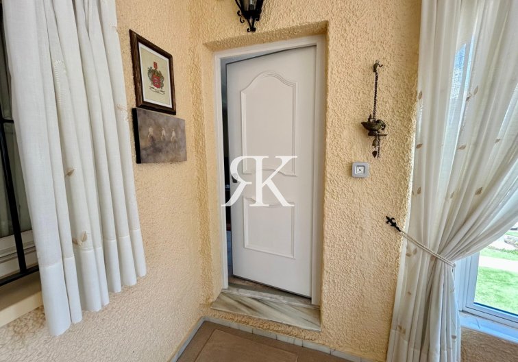 Resale - Detached Villa - Torrevieja - El Chaparral