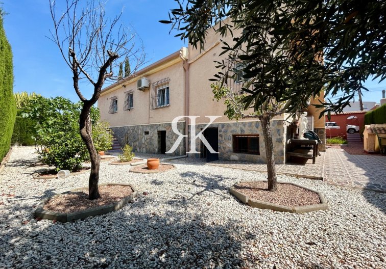 Resale - Detached Villa - Torrevieja - El Chaparral