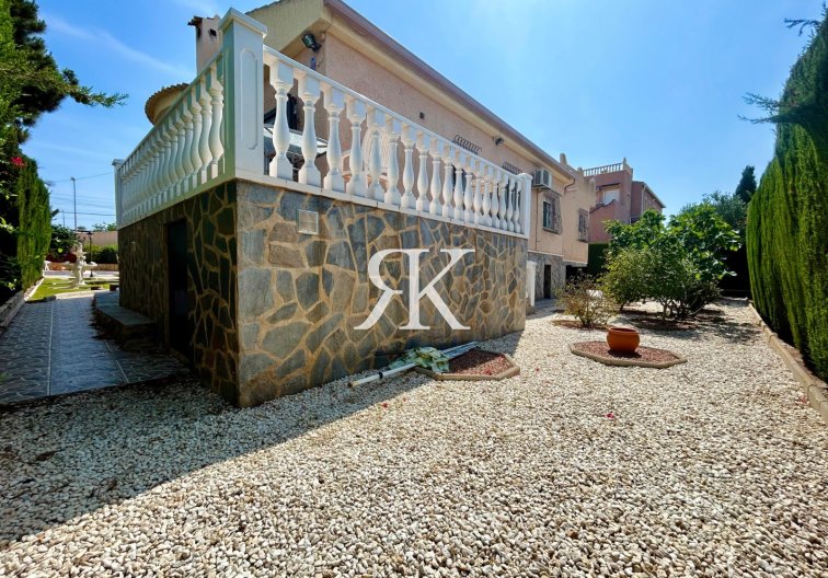 Resale - Detached Villa - Torrevieja - El Chaparral
