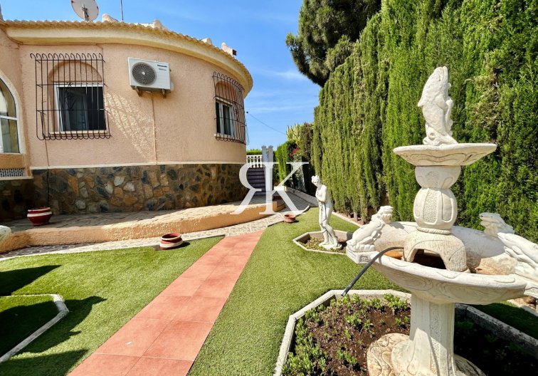 Resale - Detached Villa - Torrevieja - El Chaparral