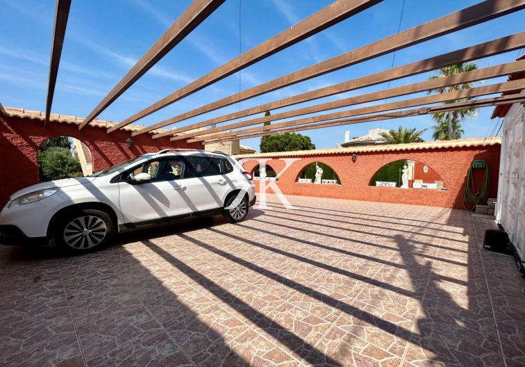 Resale - Detached Villa - Torrevieja - El Chaparral