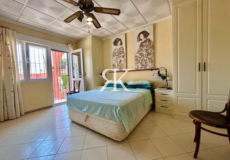 Resale - Detached Villa - Torrevieja - El Chaparral