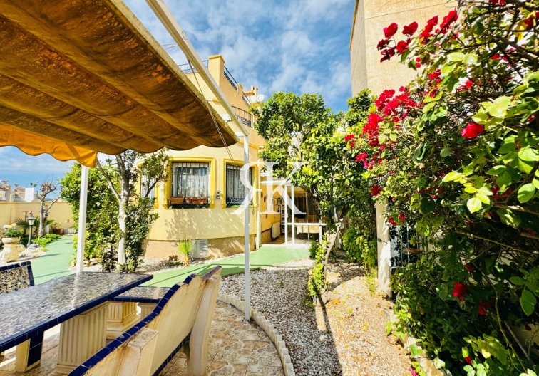 Segunda mano - Villa independiente - Orihuela Costa - La Zenia