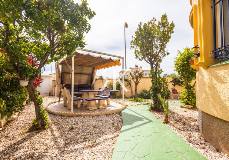 Segunda mano - Villa independiente - Orihuela Costa - La Zenia