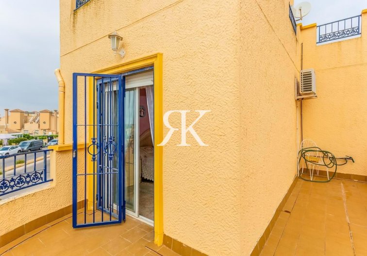 Segunda mano - Villa independiente - Orihuela Costa - La Zenia