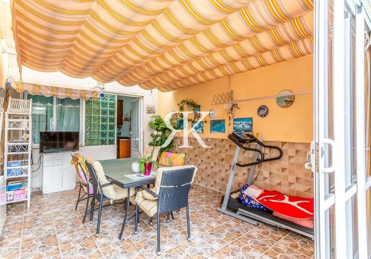 Segunda mano - Villa independiente - Orihuela Costa - La Zenia