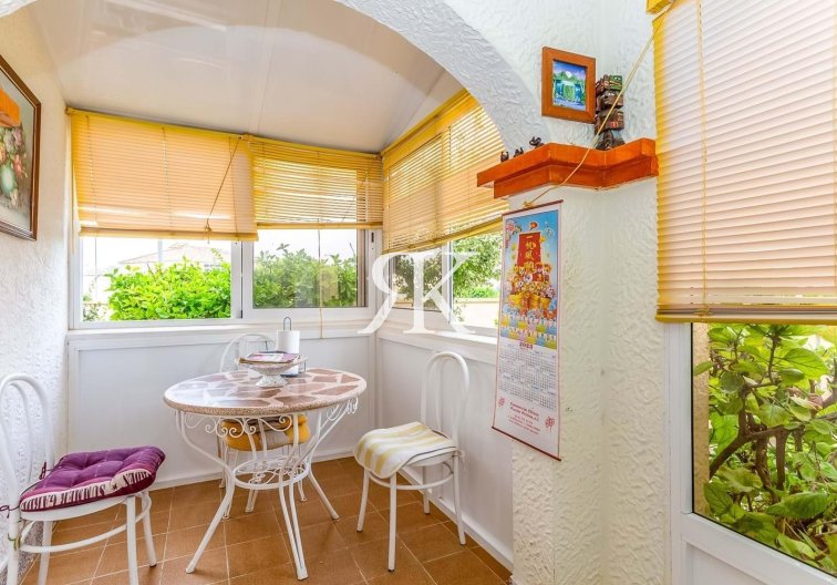 Segunda mano - Villa independiente - Orihuela Costa - La Zenia