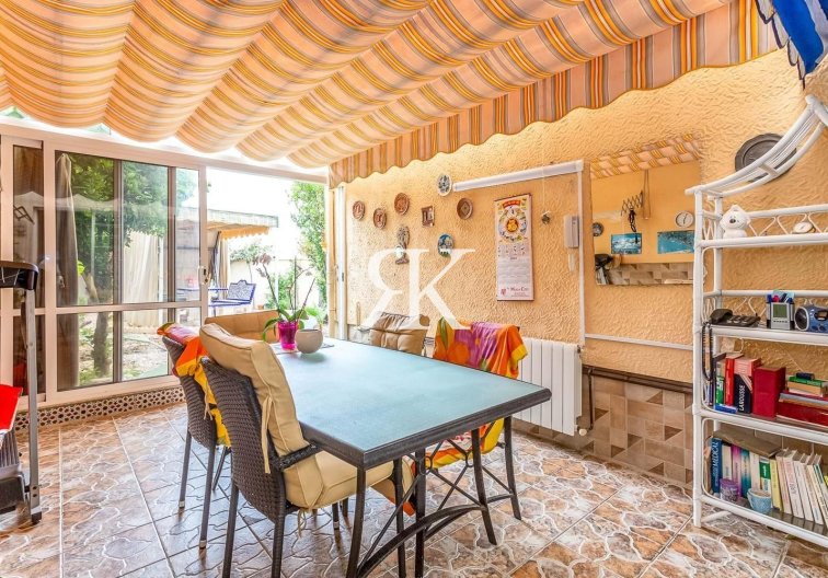 Segunda mano - Villa independiente - Orihuela Costa - La Zenia