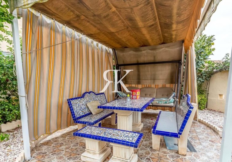 Segunda mano - Villa independiente - Orihuela Costa - La Zenia