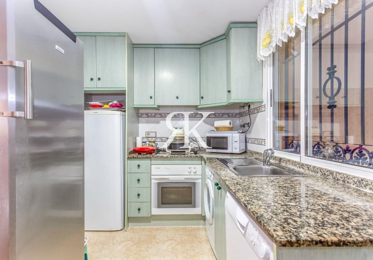 Segunda mano - Villa independiente - Orihuela Costa - La Zenia