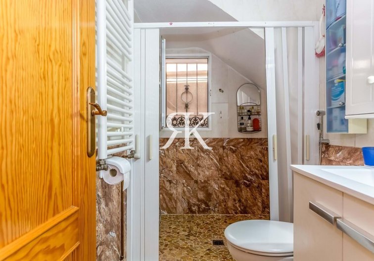 Segunda mano - Villa independiente - Orihuela Costa - La Zenia