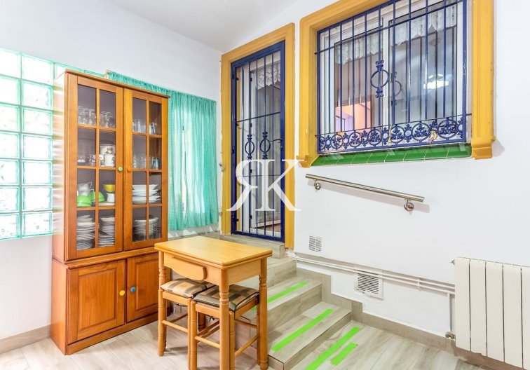 Segunda mano - Villa independiente - Orihuela Costa - La Zenia