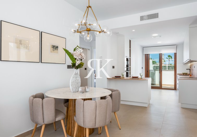  - Bungalow en planta baja - Torrevieja - Los Balcones 