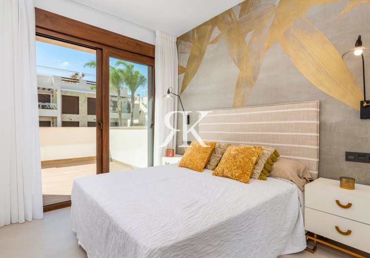  - Bungalow en planta baja - Torrevieja - Los Balcones 