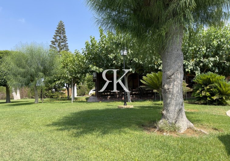 Resale - Villa with Guest Accommodation - San Fulgencio