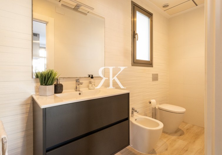 Resale - Detached Villa - Orihuela Costa - Villamartín