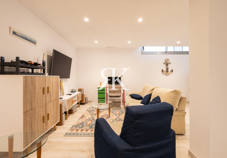 Resale - Detached Villa - Orihuela Costa - Villamartín