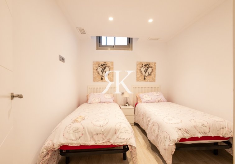 Resale - Detached Villa - Orihuela Costa - Villamartín