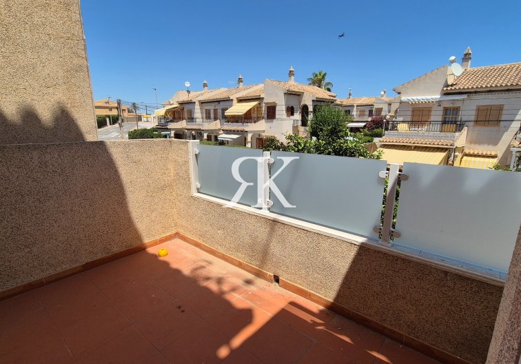 Resale - Townhouse - Torrevieja - Aguas Nuevas