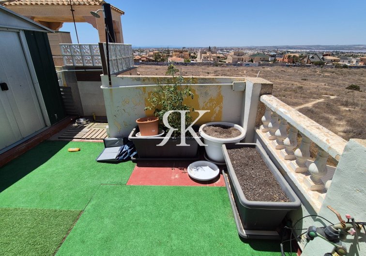 Resale - Townhouse - Torrevieja - Aguas Nuevas