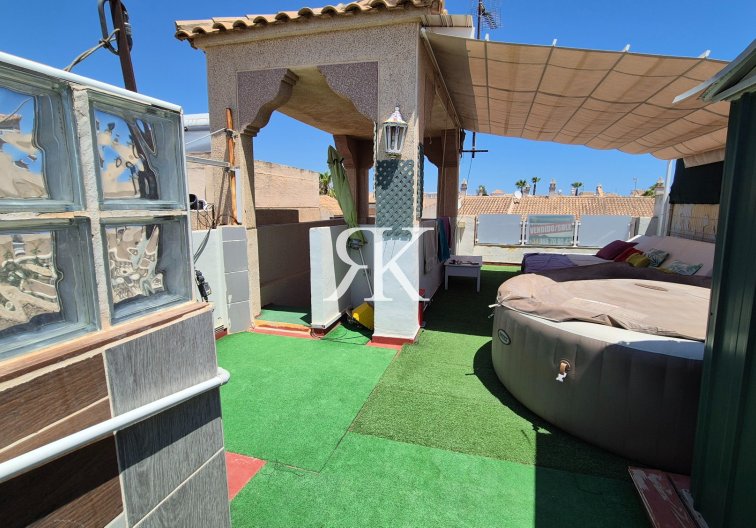 Resale - Townhouse - Torrevieja - Aguas Nuevas