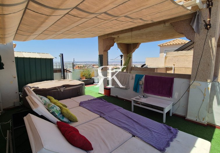 Resale - Townhouse - Torrevieja - Aguas Nuevas