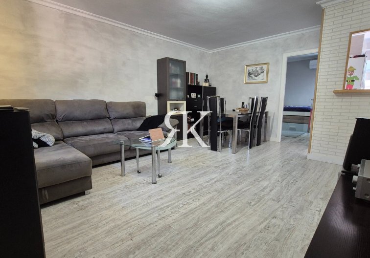 Resale - Townhouse - Torrevieja - Aguas Nuevas