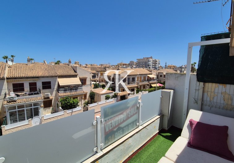 Resale - Townhouse - Torrevieja - Aguas Nuevas