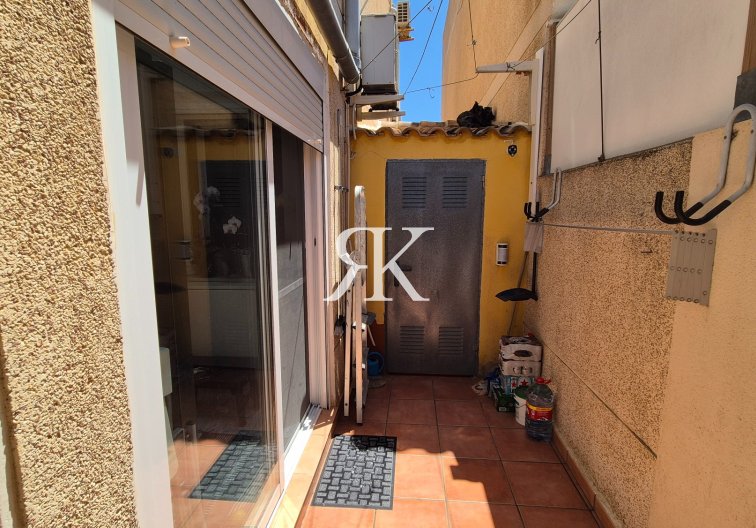 Resale - Townhouse - Torrevieja - Aguas Nuevas