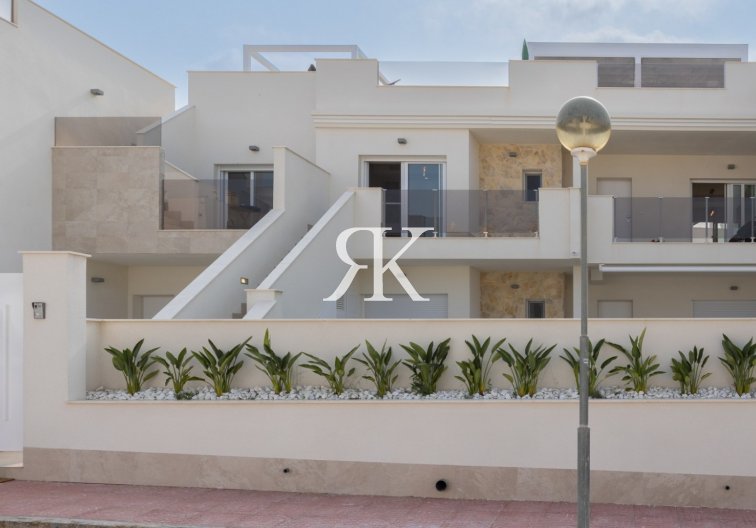 Wiederverkauf - Bungalow im obersten Stockwerk - San Miguel de Salinas - Blue Lagoon