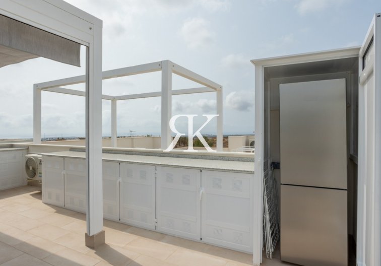 Wiederverkauf - Bungalow im obersten Stockwerk - San Miguel de Salinas - Blue Lagoon