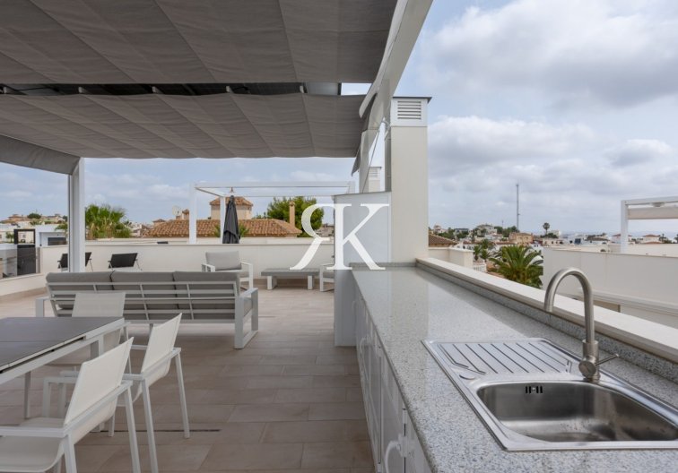 Wiederverkauf - Bungalow im obersten Stockwerk - San Miguel de Salinas - Blue Lagoon